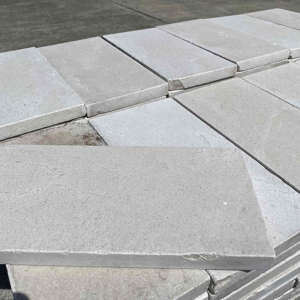 [PATAUPHOTUNAUN402030] Ultra Premium Travertine Honed  Paver 400x200x26mm