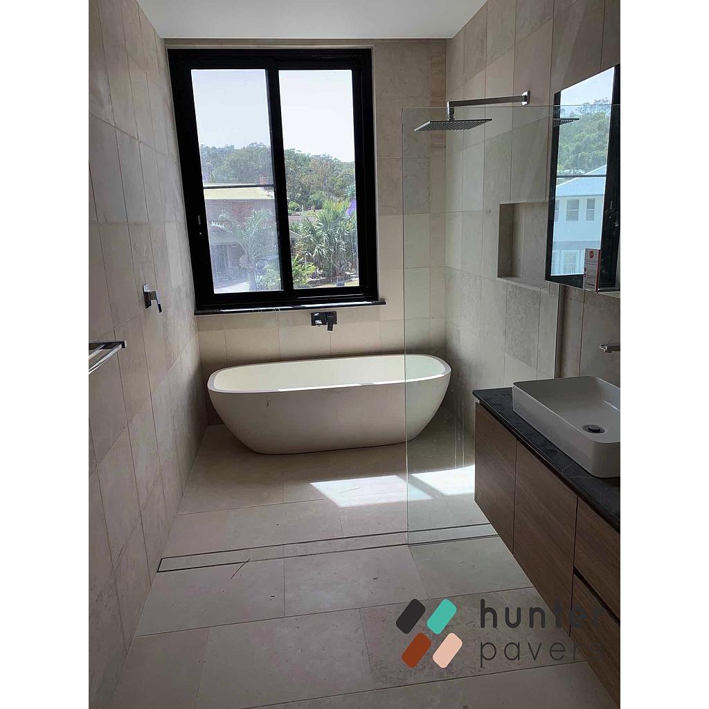 [PATAUPHOSUNAFI404015] Ultra Premium Travertine Honed Filled Tile 400x400x15mm