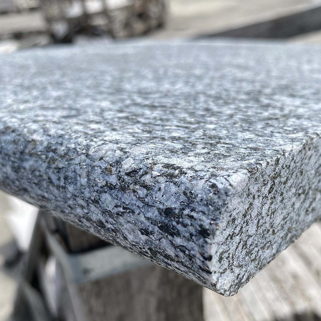 [PAGASIFABUNANA604030] Silver Granite Flamed Bullnose Long Edge Paver 600x400x30mm