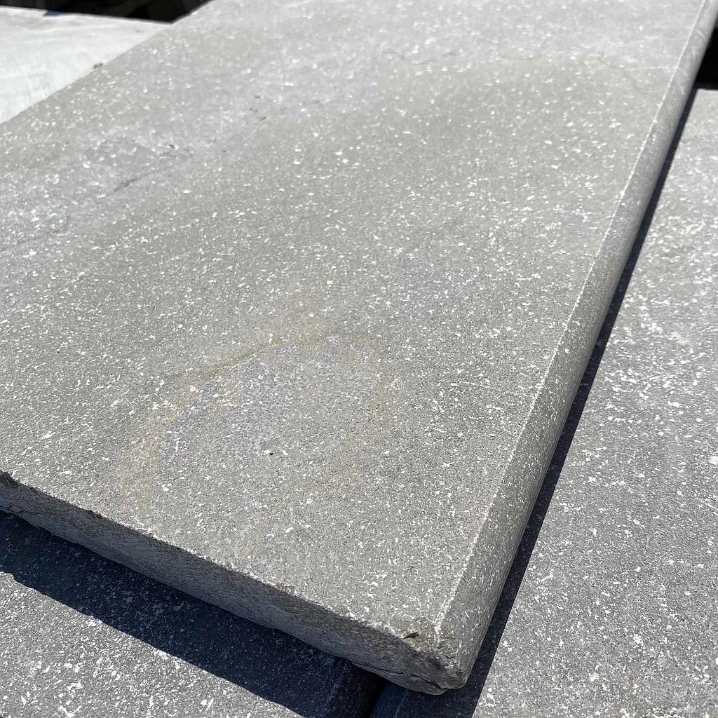 [PALIBUHOBUNANAK24030] Blue Limestone Honed Bullnose Long Edge Paver 1200x400x30mm